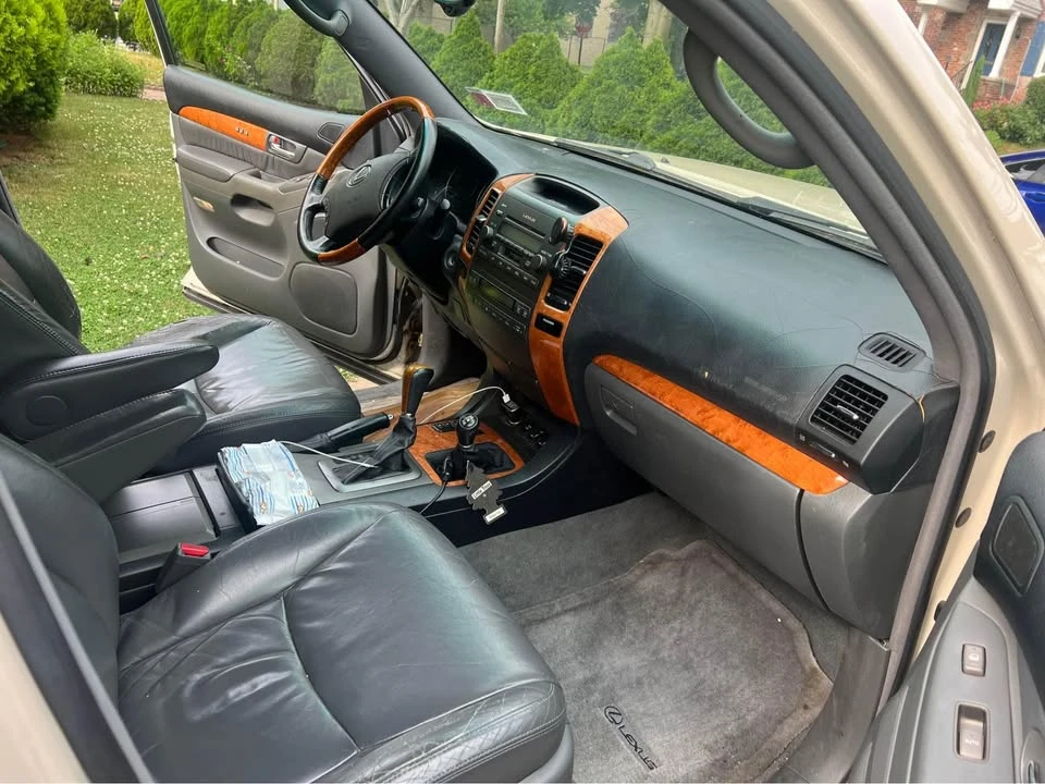 2003 Lexus GX 1st Gen - Image 8 of 10