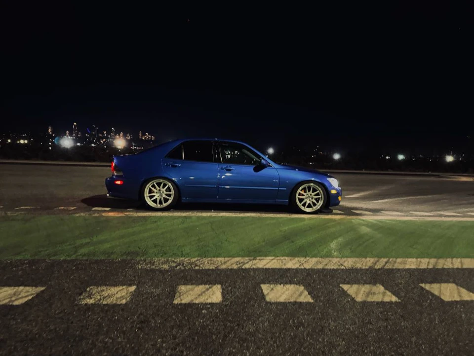 2003 Lexus IS 1st Gen - Image 7 of 12