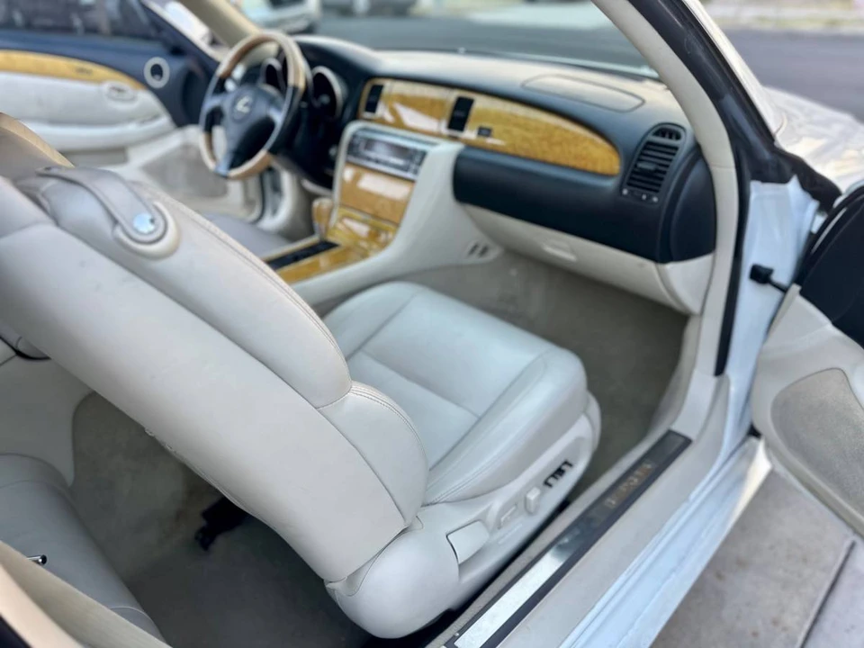 2003 Lexus SC430 - Image 8 of 14