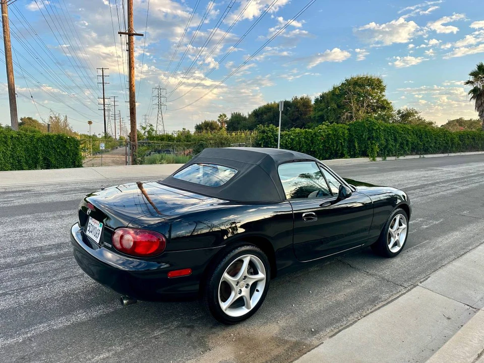 2003 Mazda NB MX-5 Miata - Image 6 of 21