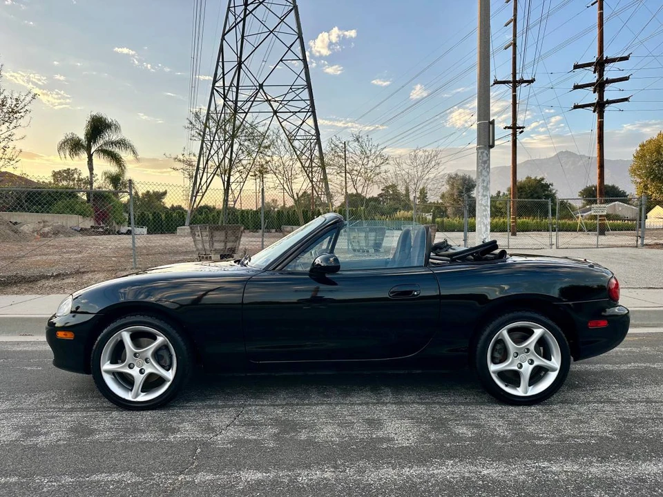 2003 Mazda NB MX-5 Miata - Image 20 of 21