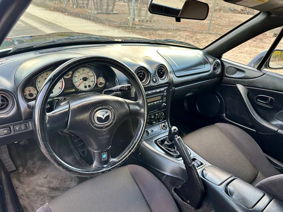 2003 Mazda NB MX-5 Miata - Image 18 of 21