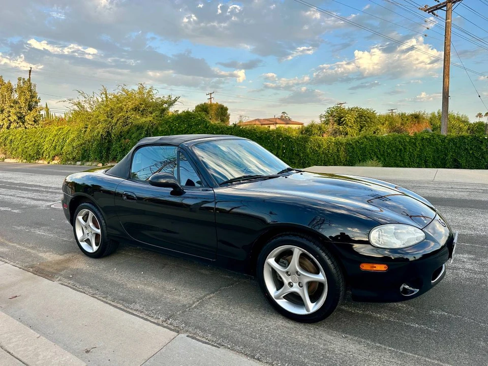 2003 Mazda NB MX-5 Miata - Image 2 of 21