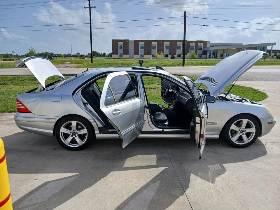 2003 Mercedes-Benz W220 S-Class - Image 11 of 14