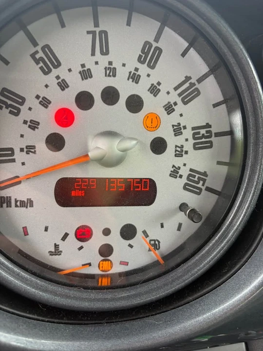 2003 Mini Mini Cooper S 1st Gen - Image 6 of 7