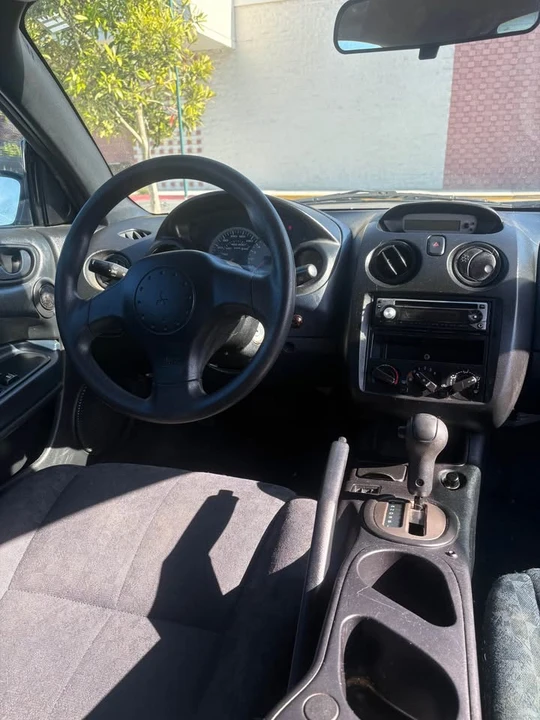 2003 Mitsubishi Eclipse 3rd Gen - Image 3 of 4