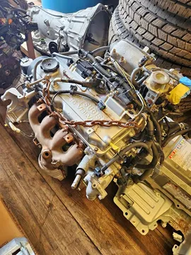 Mitsubishi Lancer Engine with 5-Speed Transmission