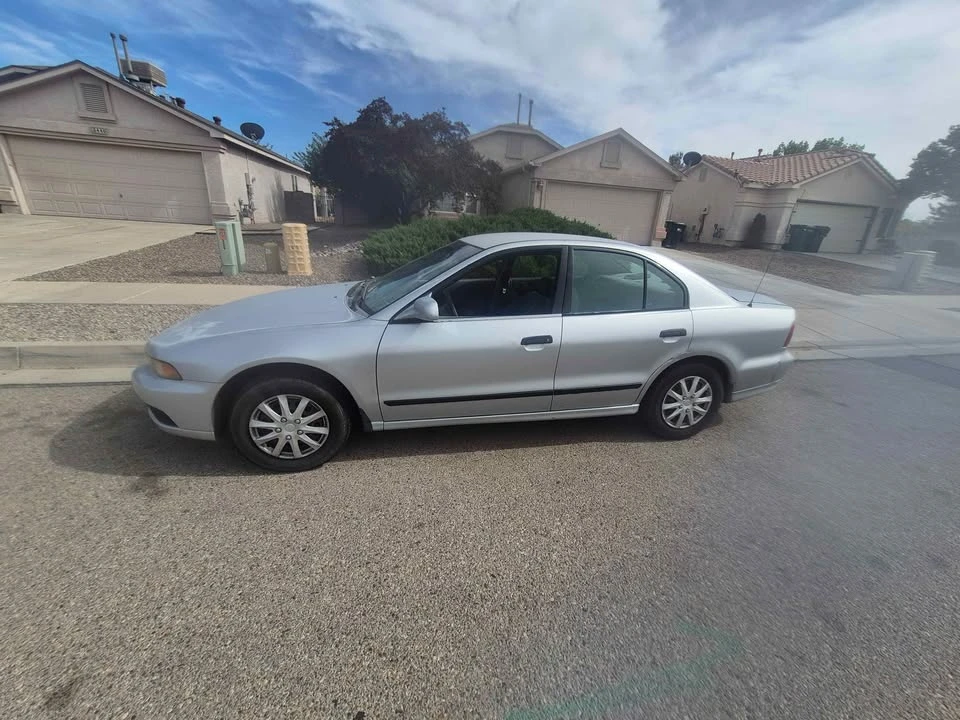2003 Mitsubishi Galant 8th Gen - Image 2 of 3