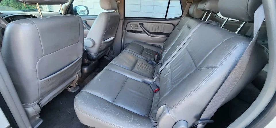 2003 Toyota Sequoia 1st Gen - Image 9 of 10