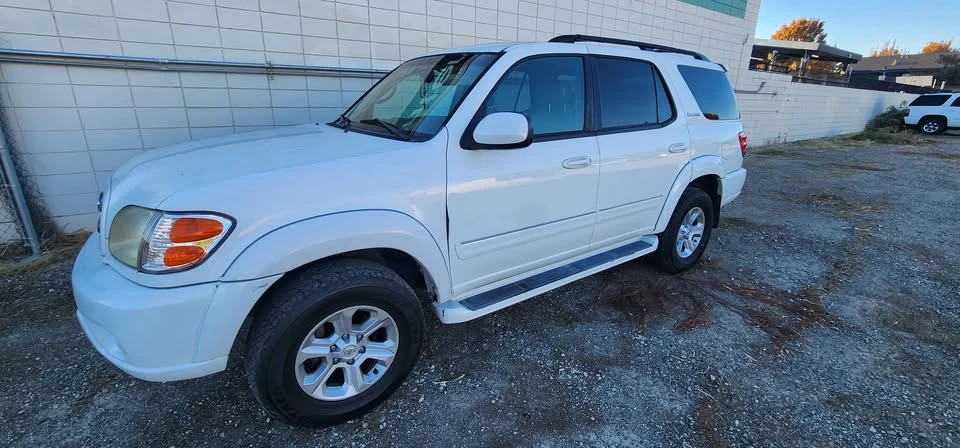 2003 Toyota Sequoia 1st Gen - Image 4 of 10