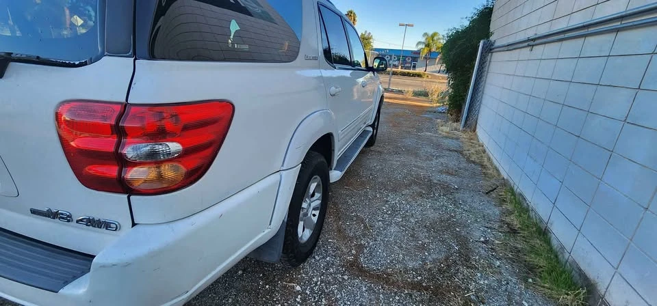 2003 Toyota Sequoia 1st Gen - Image 3 of 10