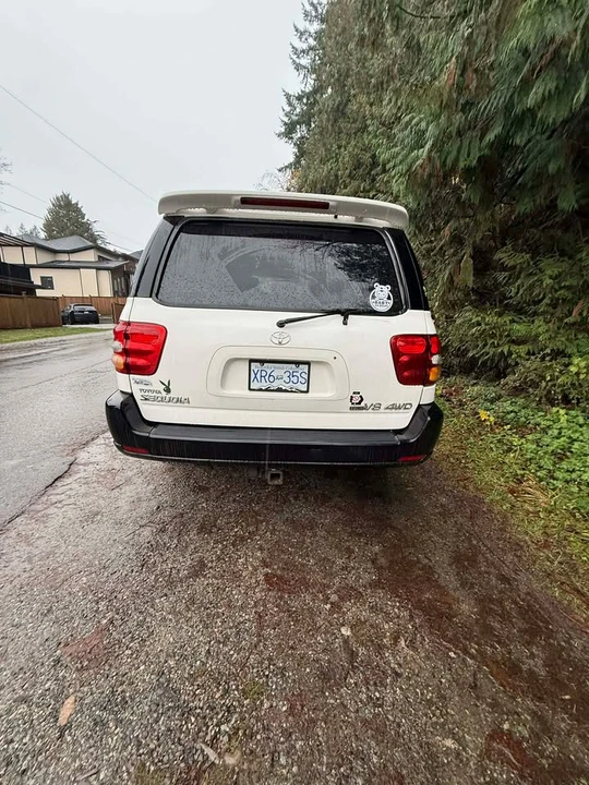 2003 Toyota Sequoia 1st Gen - Image 5 of 9
