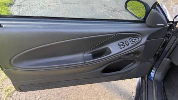2003 Ford SN95 Mustang - Image 15 of 16