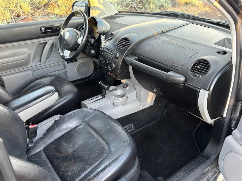 2003 Volkswagen Beetle - Image 9 of 18