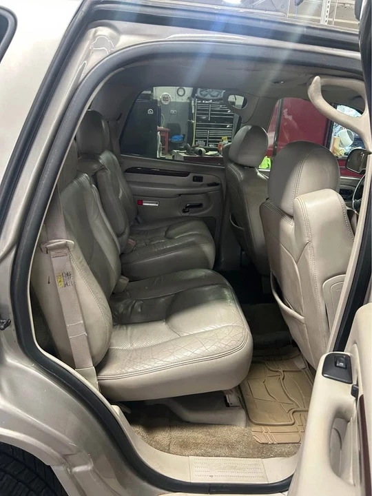 2003 Cadillac Escalade & EXT 2nd Gen - Image 9 of 9