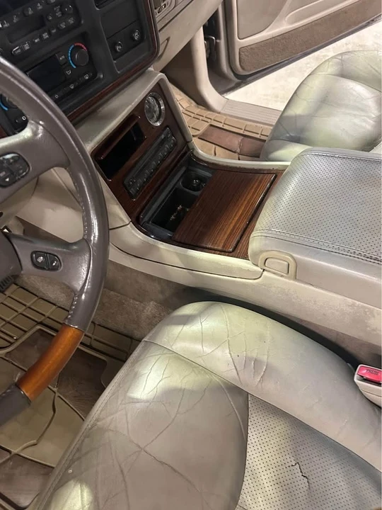2003 Cadillac Escalade & EXT 2nd Gen - Image 6 of 9