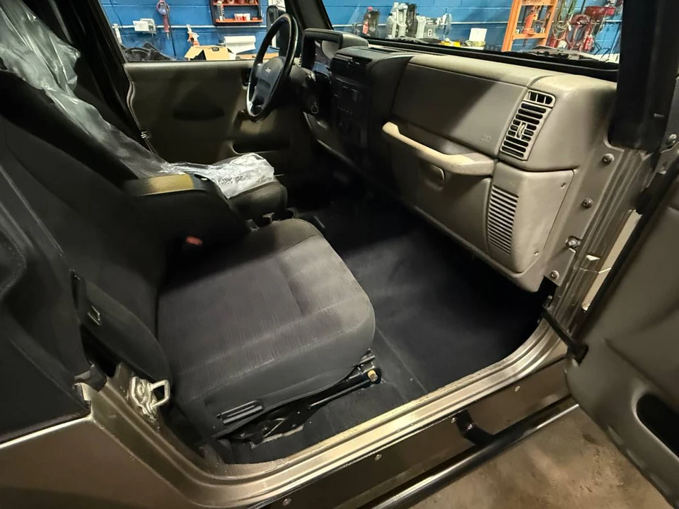 2003 Jeep TJ Wrangler - Image 13 of 20