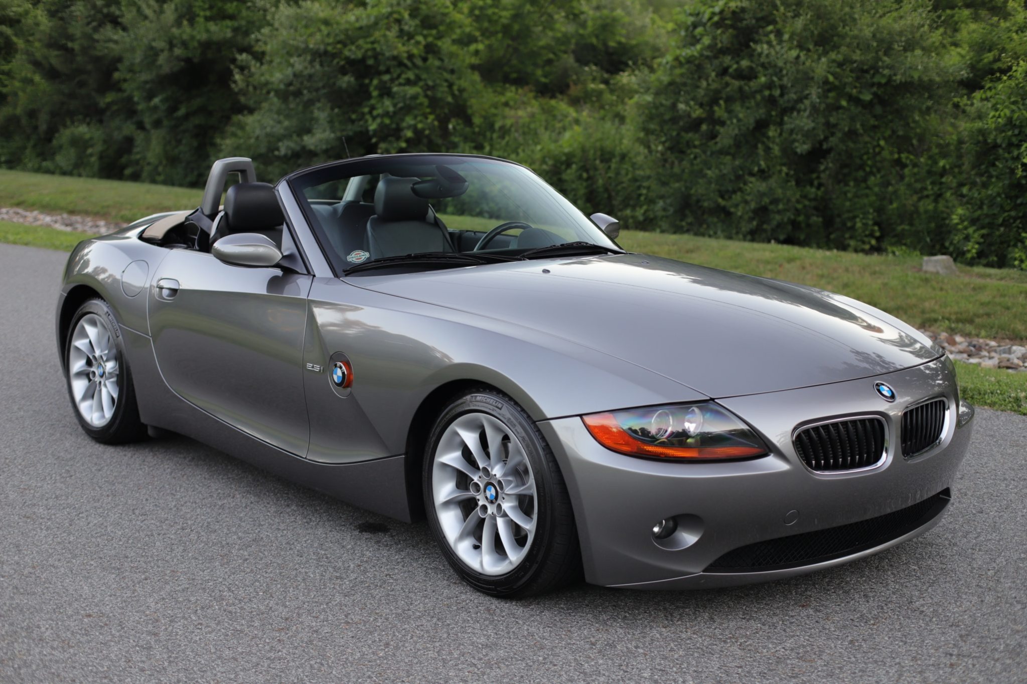 2003 BMW Z4 2.5i Roadster 5-Speed