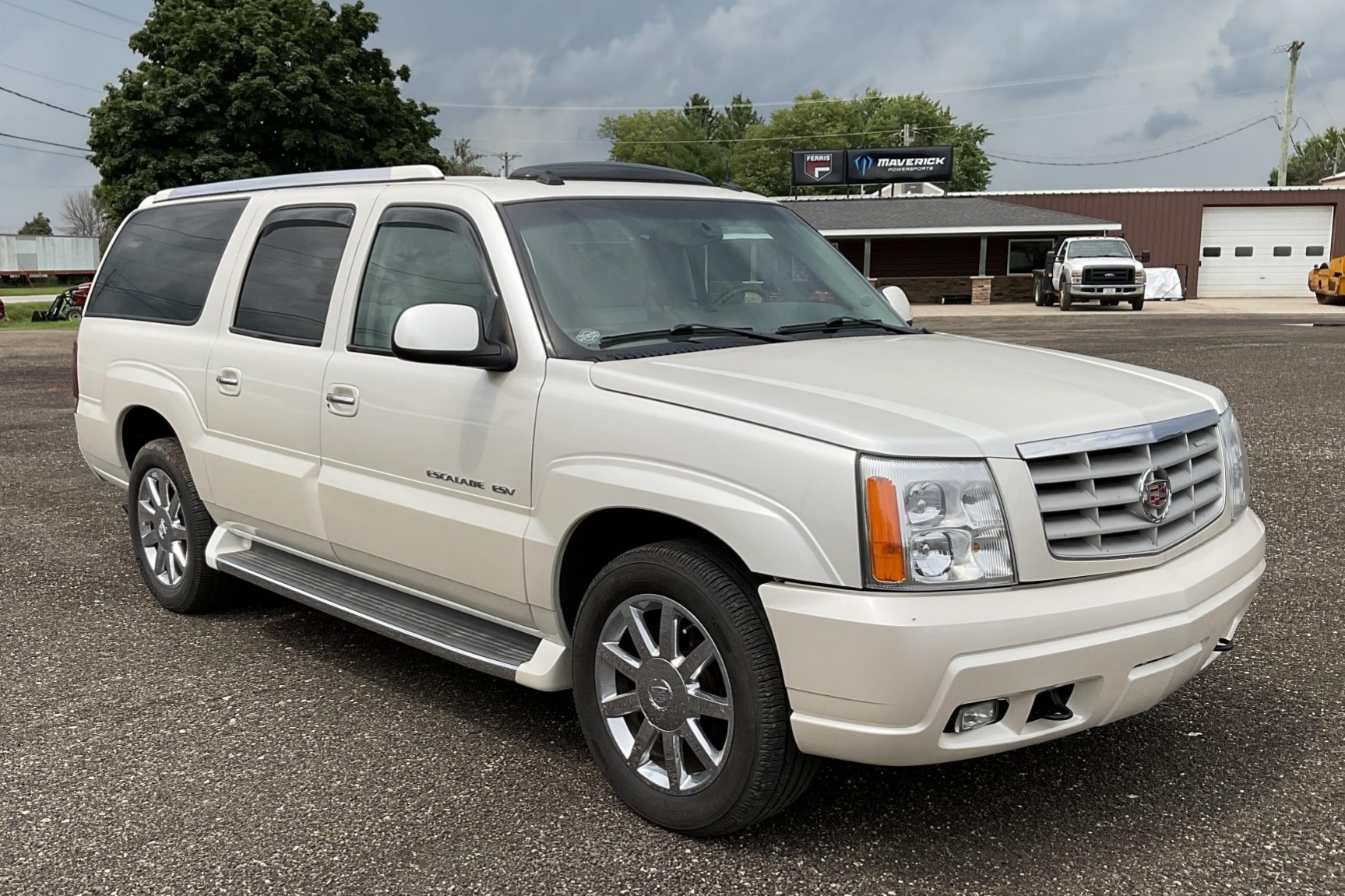 33k-Mile 2003 Cadillac Escalade ESV