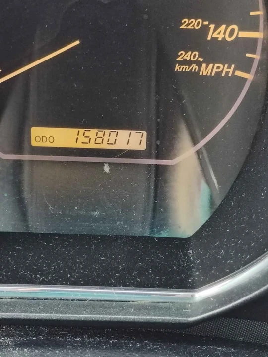 2004 Lexus RX 2nd Gen - Image 9 of 19