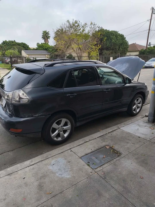 2004 Lexus RX 2nd Gen - Image 15 of 19