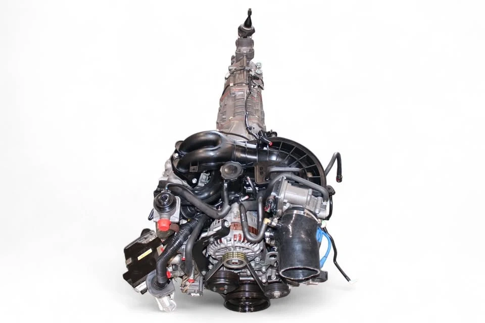 2004 Parts & Memorabilia Engines - Image 10 of 10