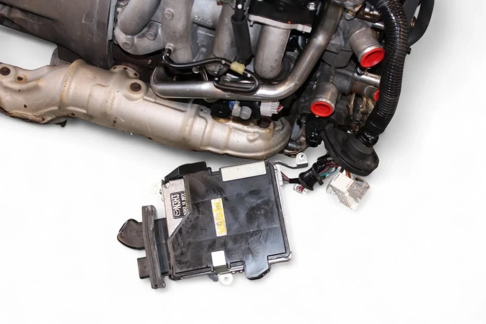 2004 Parts & Memorabilia Engines - Image 6 of 10