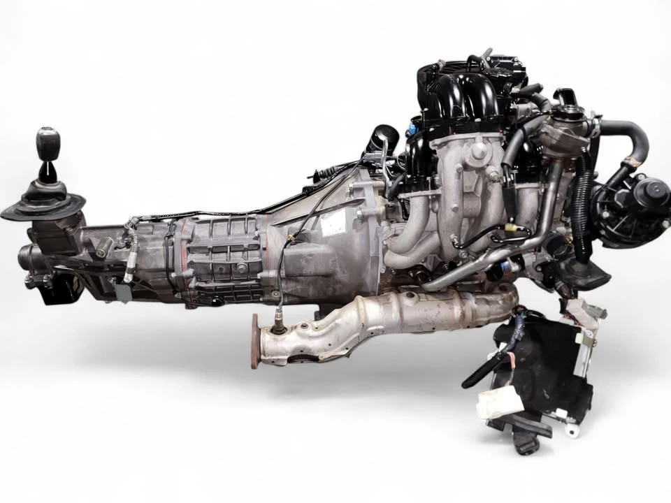 2004 Parts & Memorabilia Engines - Image 9 of 10