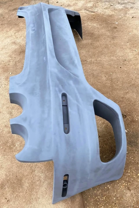 2004 Parts & Memorabilia Bodywork - Image 2 of 7