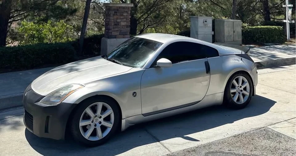 2004 Nissan 350Z 5th Gen - Image 2 of 3