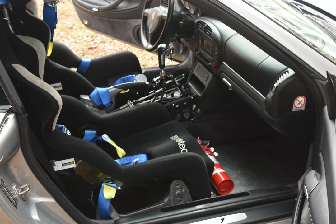 2004 Porsche 996 Carrera - Image 11 of 18