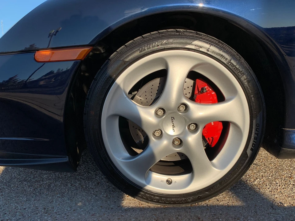 2004 Porsche 996 Turbo - Image 14 of 31