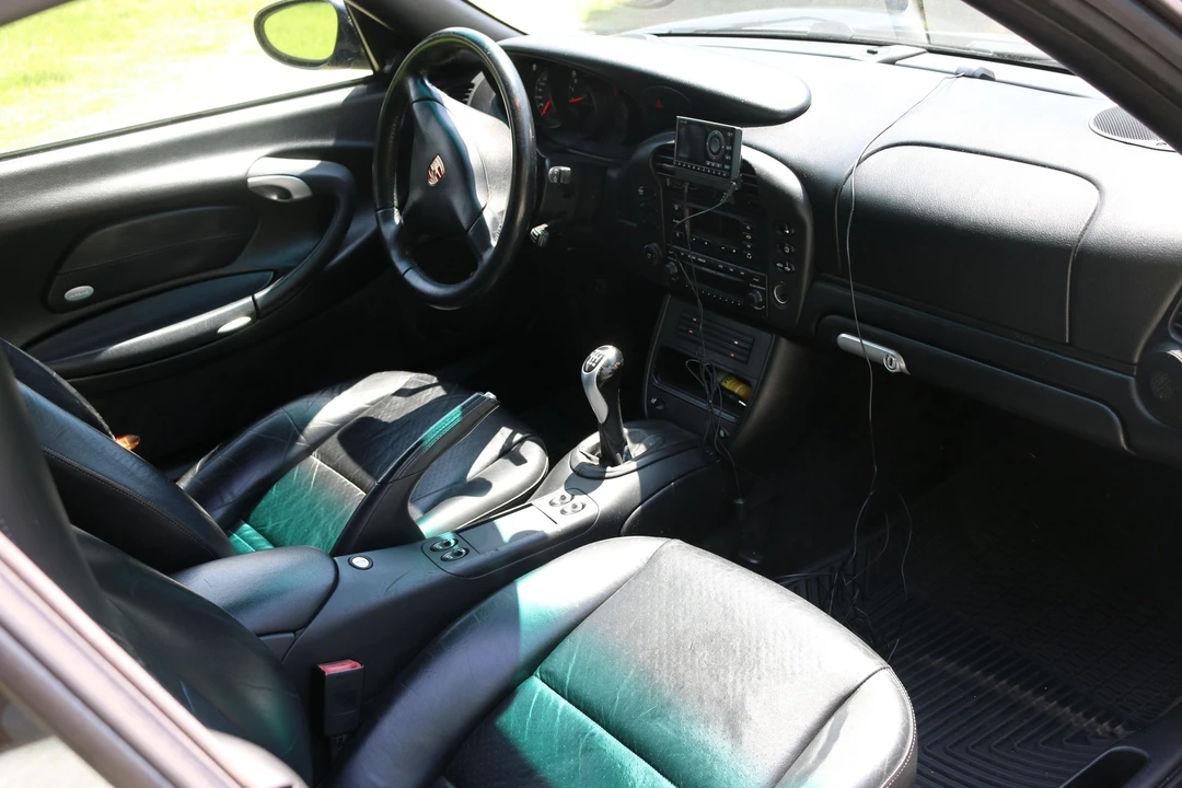2004 Porsche 996 Carrera - Image 9 of 24