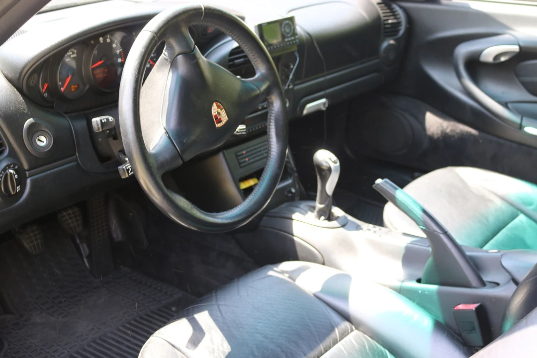 2004 Porsche 996 Carrera - Image 12 of 24