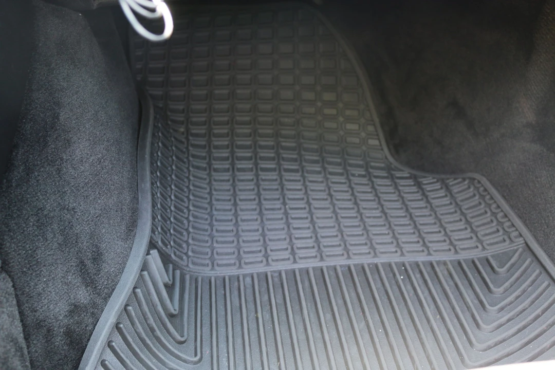 2004 Porsche 996 Carrera - Image 24 of 24