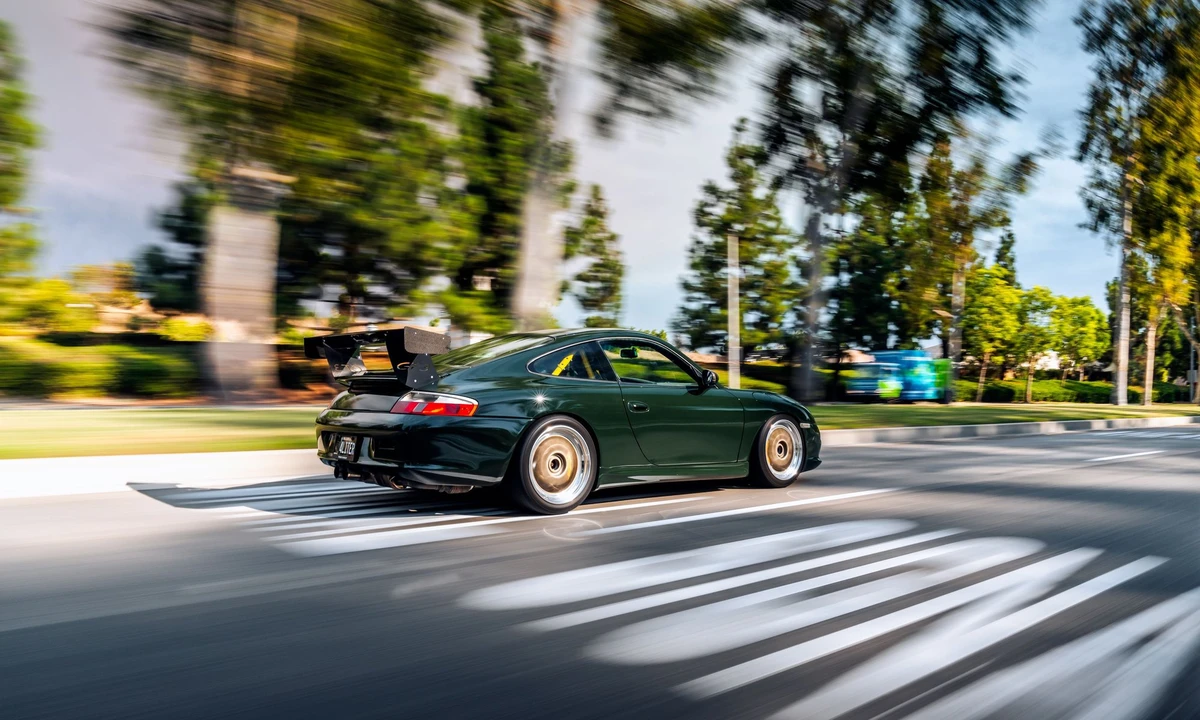 2004 Porsche 996 GT3 - Image 2 of 17