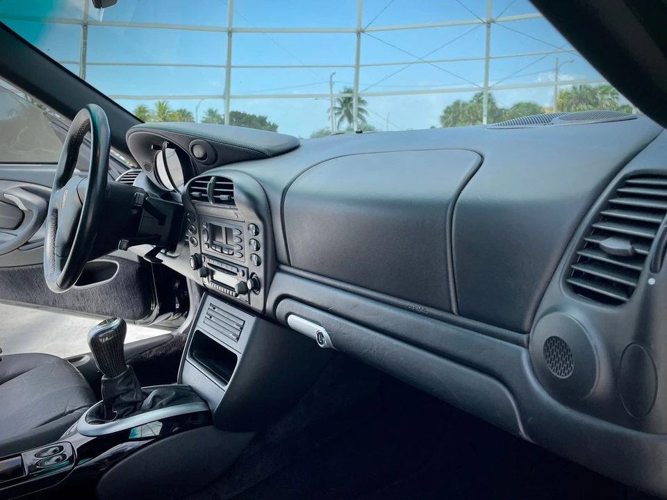 2004 Porsche 996 GT3 - Image 16 of 31