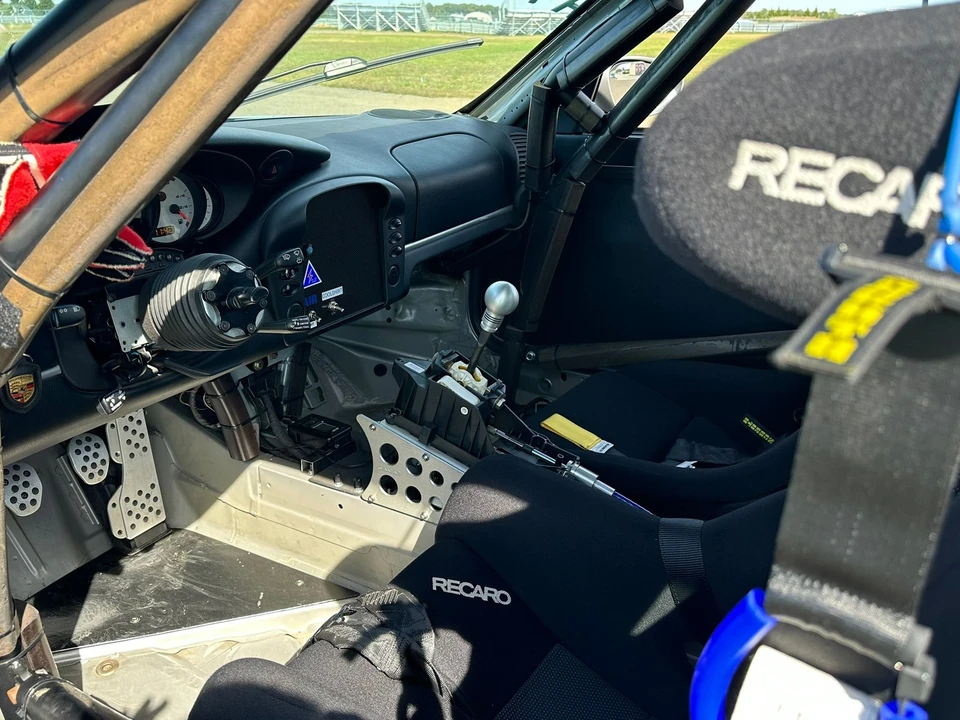 2004 Porsche 996 GT3 - Image 12 of 18