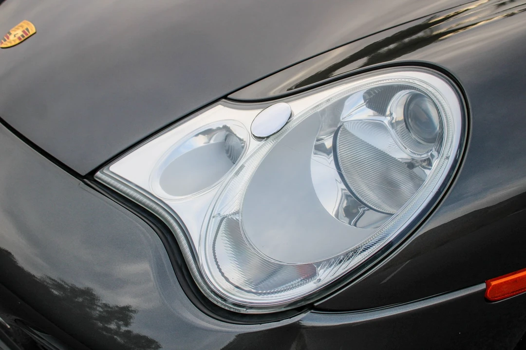 2004 Porsche 996 Turbo - Image 23 of 31