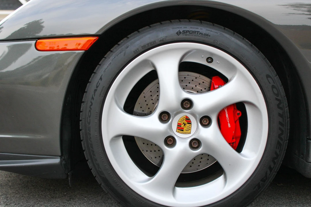 2004 Porsche 996 Turbo - Image 24 of 31
