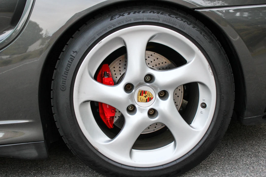 2004 Porsche 996 Turbo - Image 25 of 31