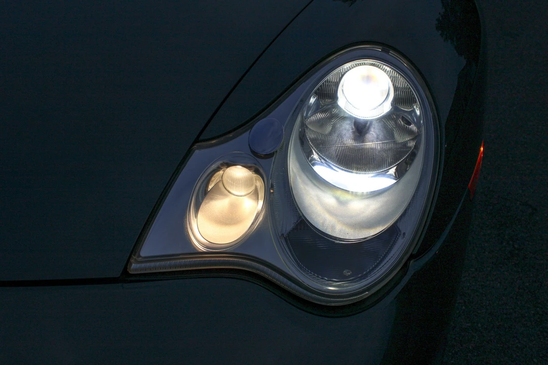2004 Porsche 996 Turbo - Image 18 of 31