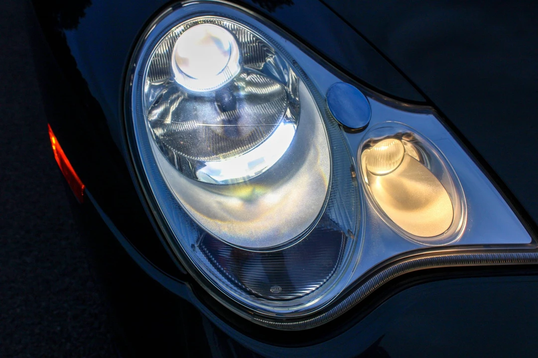 2004 Porsche 996 Turbo - Image 19 of 31