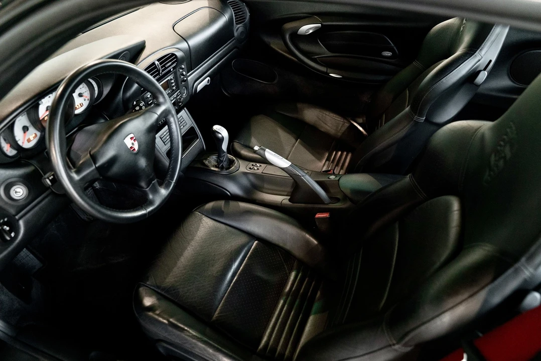 2004 Porsche 996 GT3 - Image 13 of 24