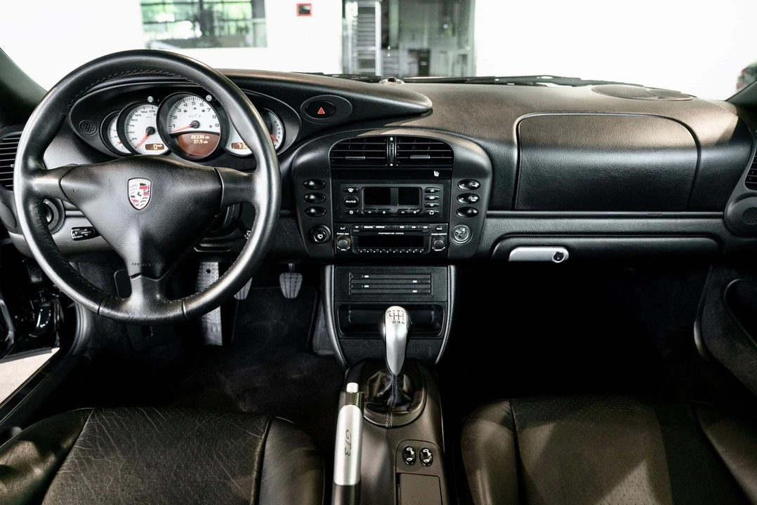 2004 Porsche 996 GT3 - Image 14 of 24