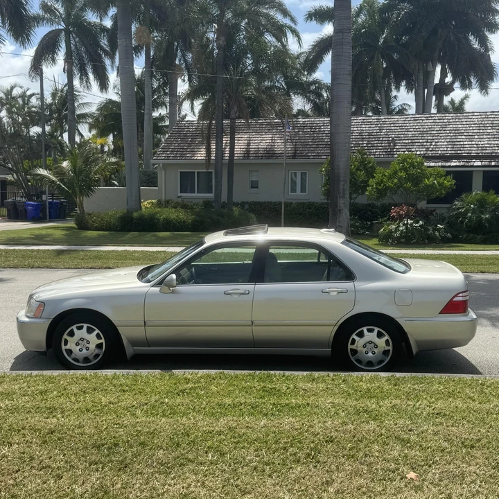 2004 Acura RL 1st Gen - Image 7 of 12