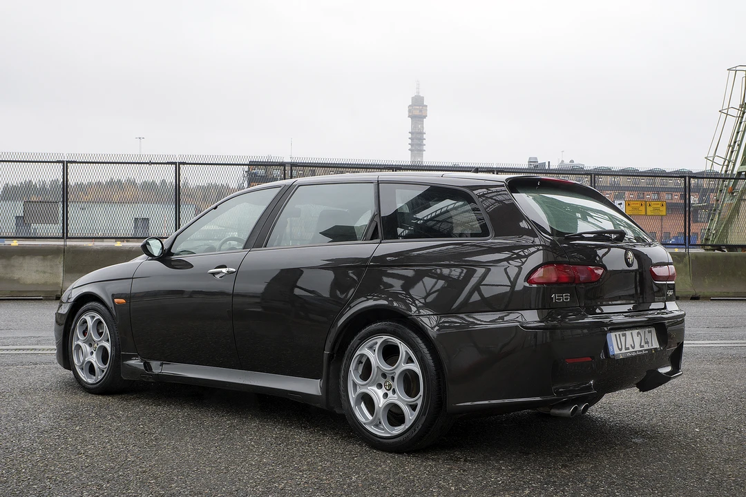 2004 Alfa Romeo 156 GTA - Image 12 of 31