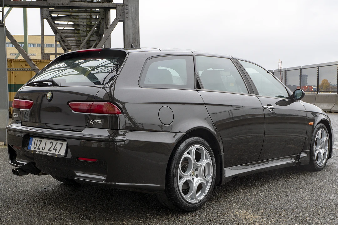 2004 Alfa Romeo 156 GTA - Image 14 of 31