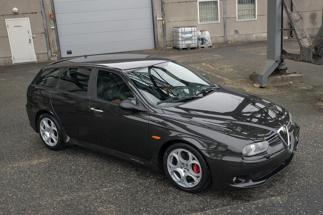 2004 Alfa Romeo 156 GTA - Image 15 of 31
