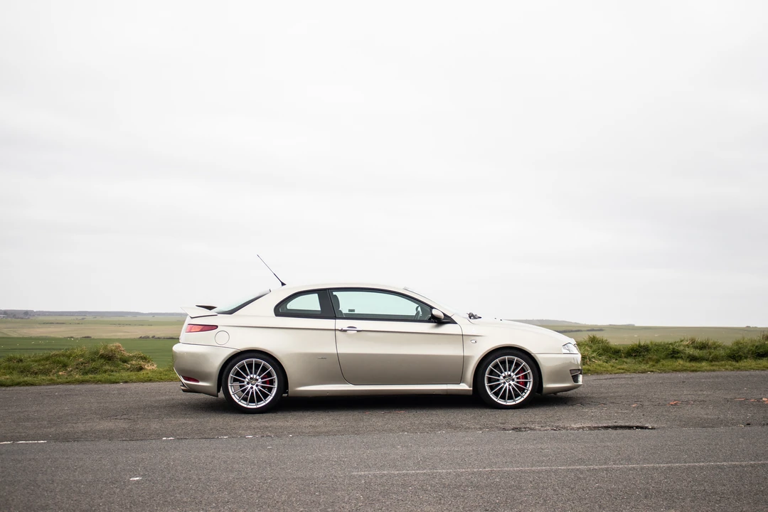 2004 Alfa Romeo GT - Image 5 of 31